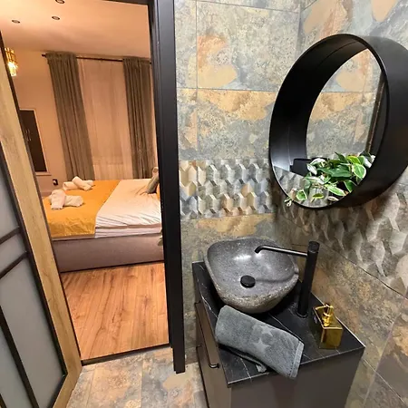 Casa Unirii 3br 2bath Courtyard 10min Walk To Center Appartement